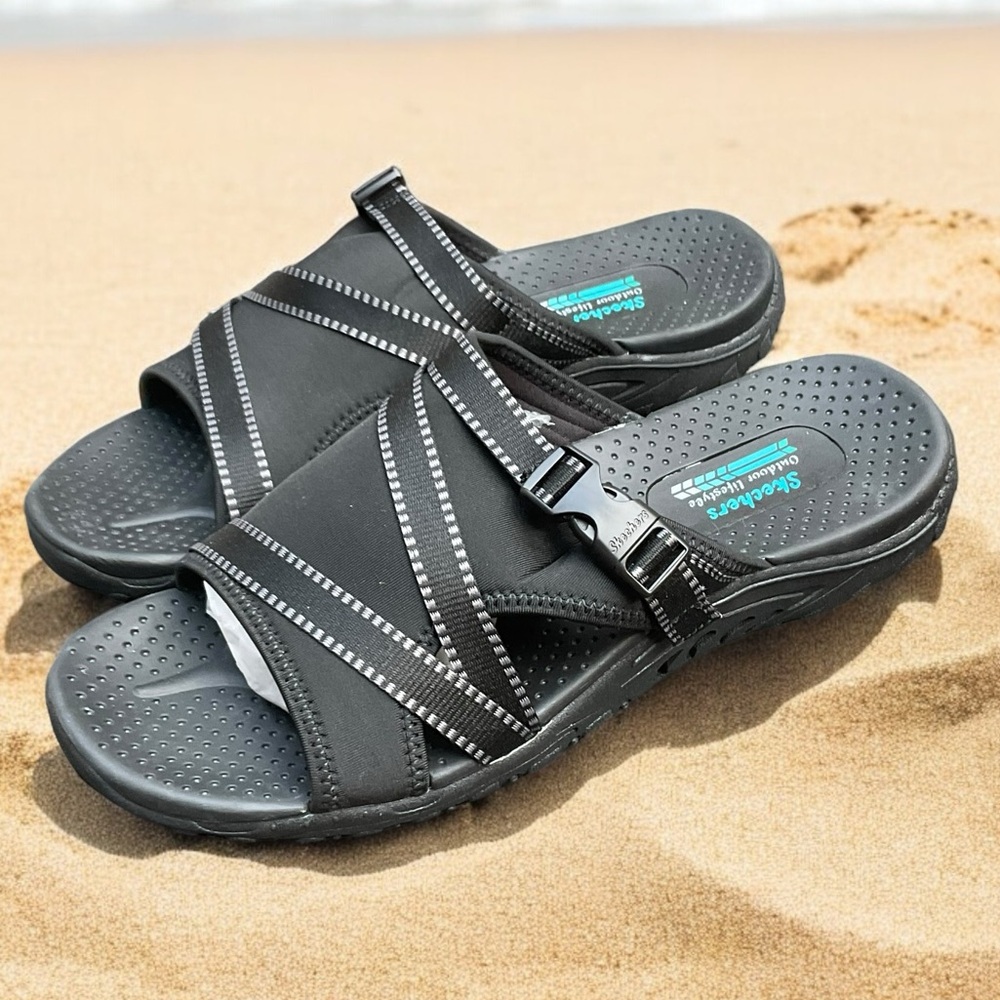 🌺NWOT-Sketchers Black Spring Bloom Sandals